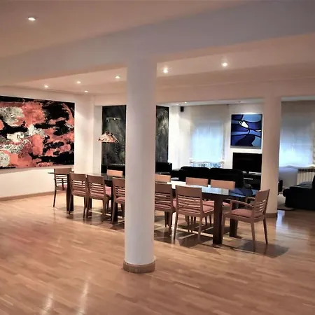 Casa Con Terrazas アパート